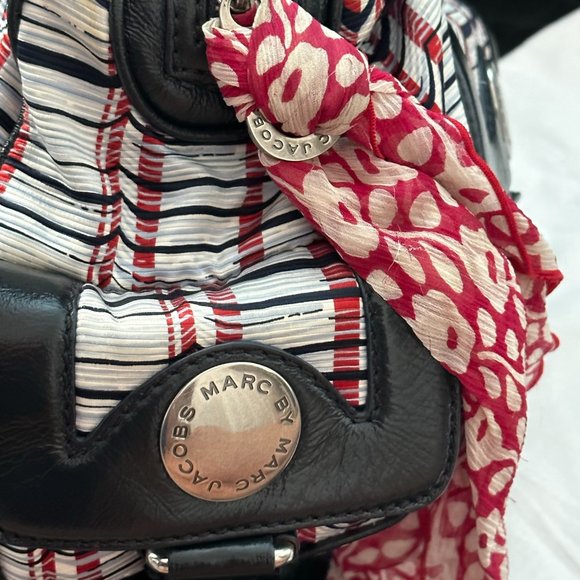 Marc Jacobs Fabric and Syintetic leahter Purse Black White Red  - RARE - Picture 10 of 12